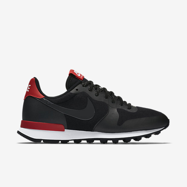 749556-002 Wmns Nike Internationalist utcai cipő