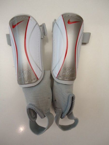 SP0188-106 Nike sípcsontvédő