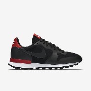 749556-002 Wmns Nike Internationalist utcai cipő