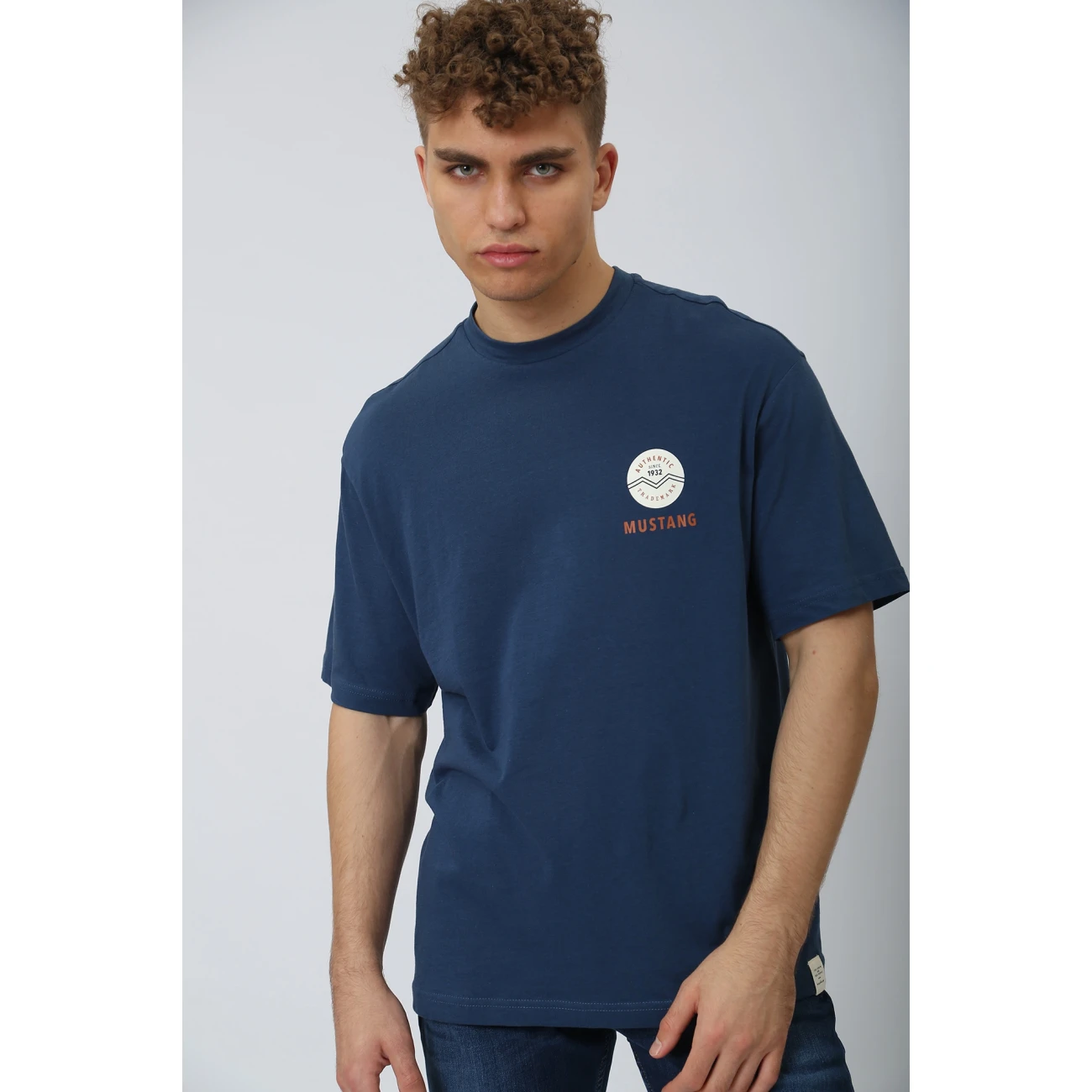 1013123-5242 Mustang póló