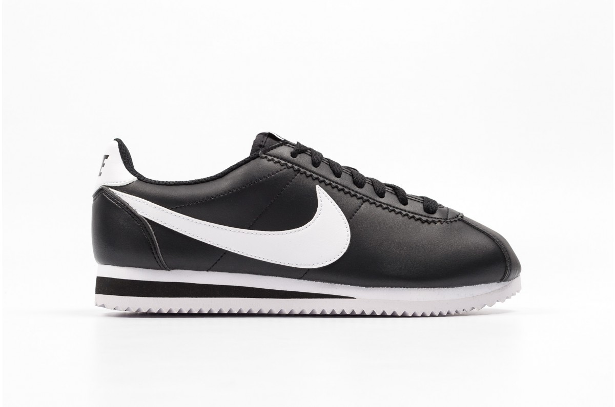 807471-010 Wmns Classic Cortez Ltr