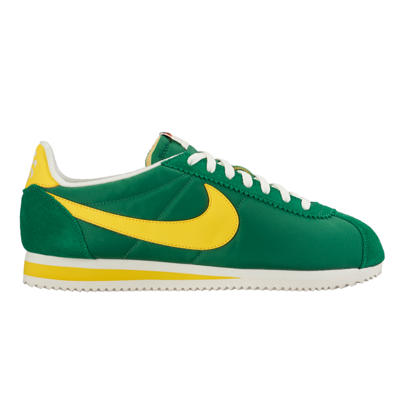 844855-370 Nike Cortez Nylon férfi utcai cipő