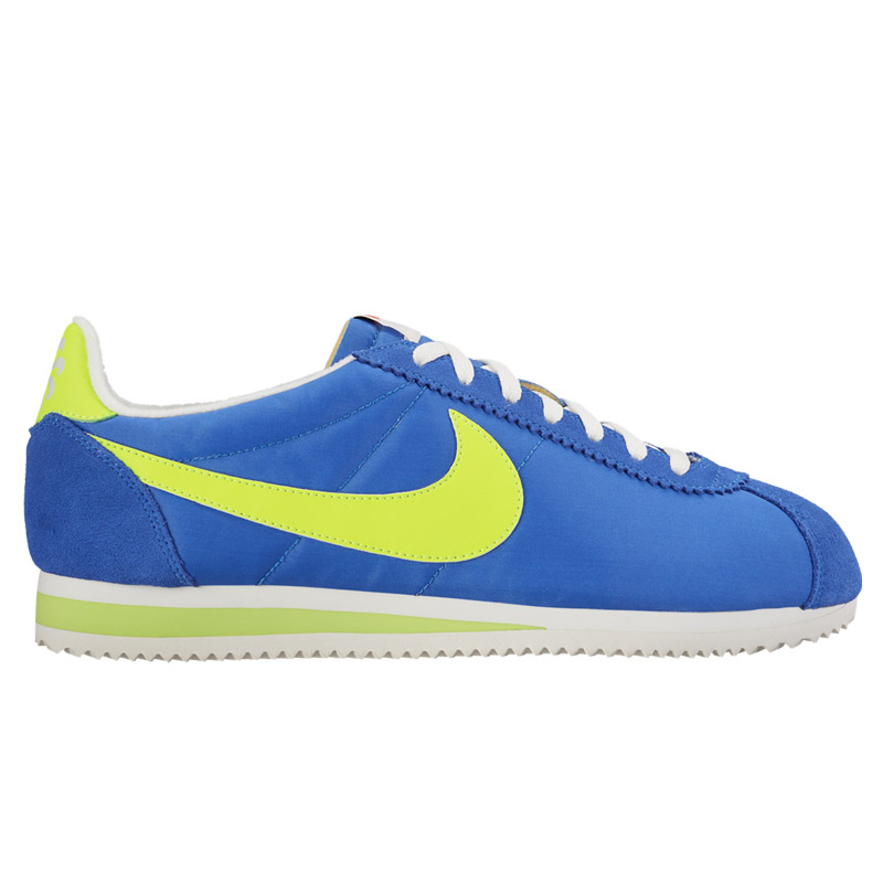 844855-470 Nike Classic Cortez Nylon férfi utcai cipő
