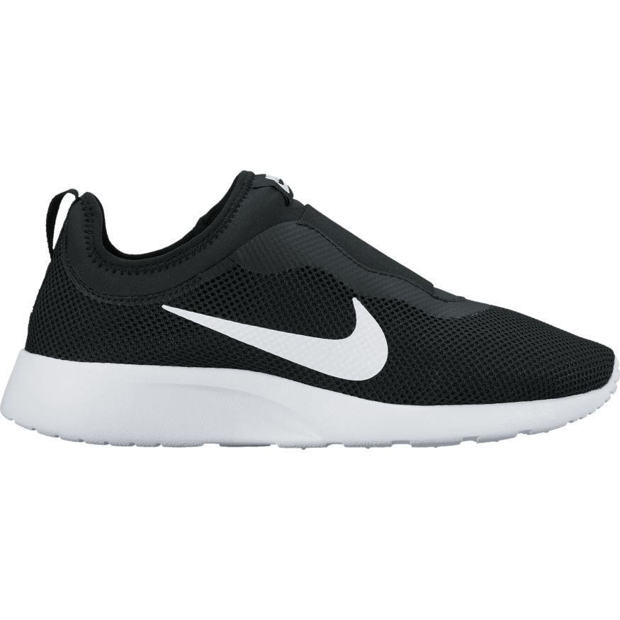 902866-002 Wmns Nike Tanjun Slip-On női utcai cipő