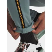 1389358-587 Under Armour alsó