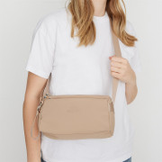 45122021 Mustang női táska