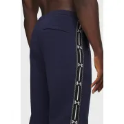 6013457-410 Under Armour alsó