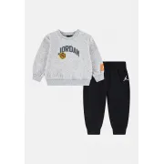 product-nike-Nike Jordan melegítő-65F571-023