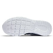 818381-011 Nike Tanjun GS kamaszfiú utcai cipő