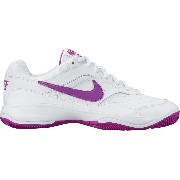 845048-103 Wmns Nike Court Lite női teniszcipő