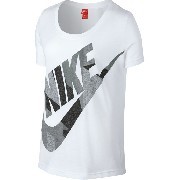 846476-100 Nike póló