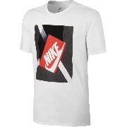 850671-100 Nike póló
