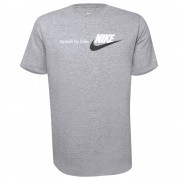 ar5023-063 Nike póló