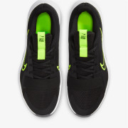 dm0823-002 Nike Mc Trainer 2