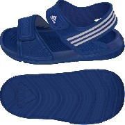 s74680 Adidas Akwah bébi szandál