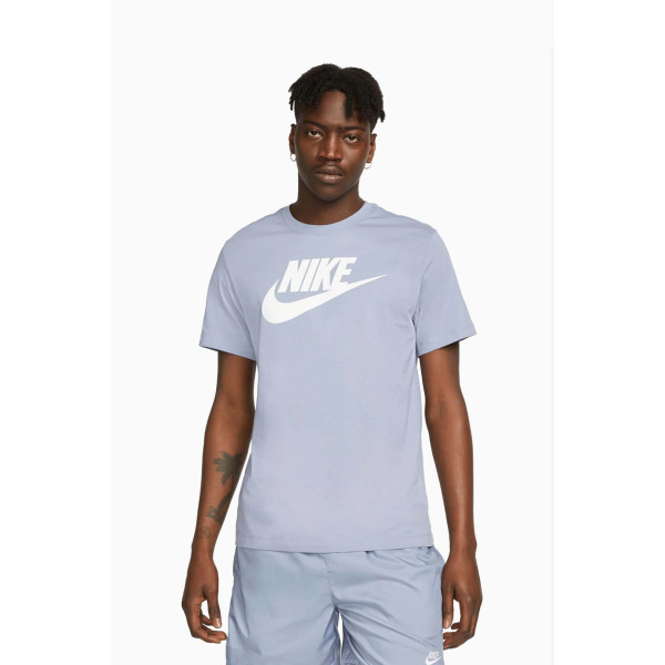 ar5004-493 Nike póló