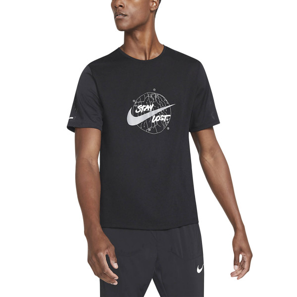 da0216-010 Nike futó póló*