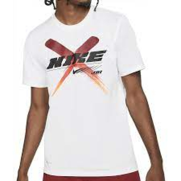 da1790-100 Nike póló*
