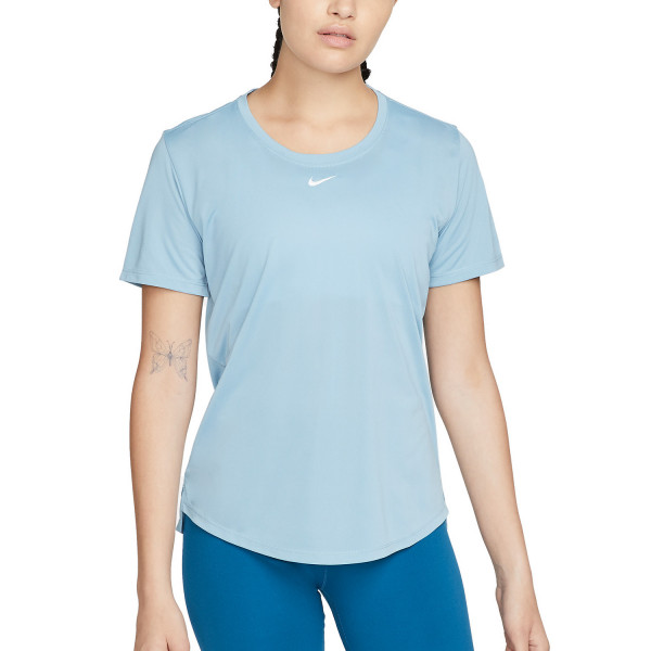 dd0638-494 Nike póló