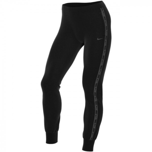 dm4645-010 Nike alsó