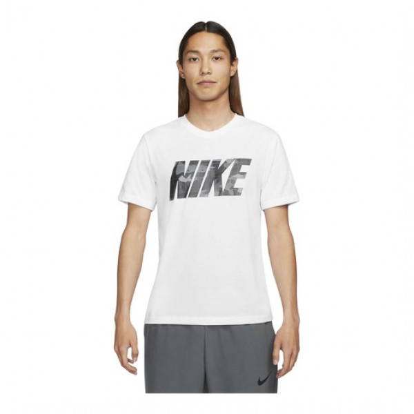 dm5669-100 Nike póló*