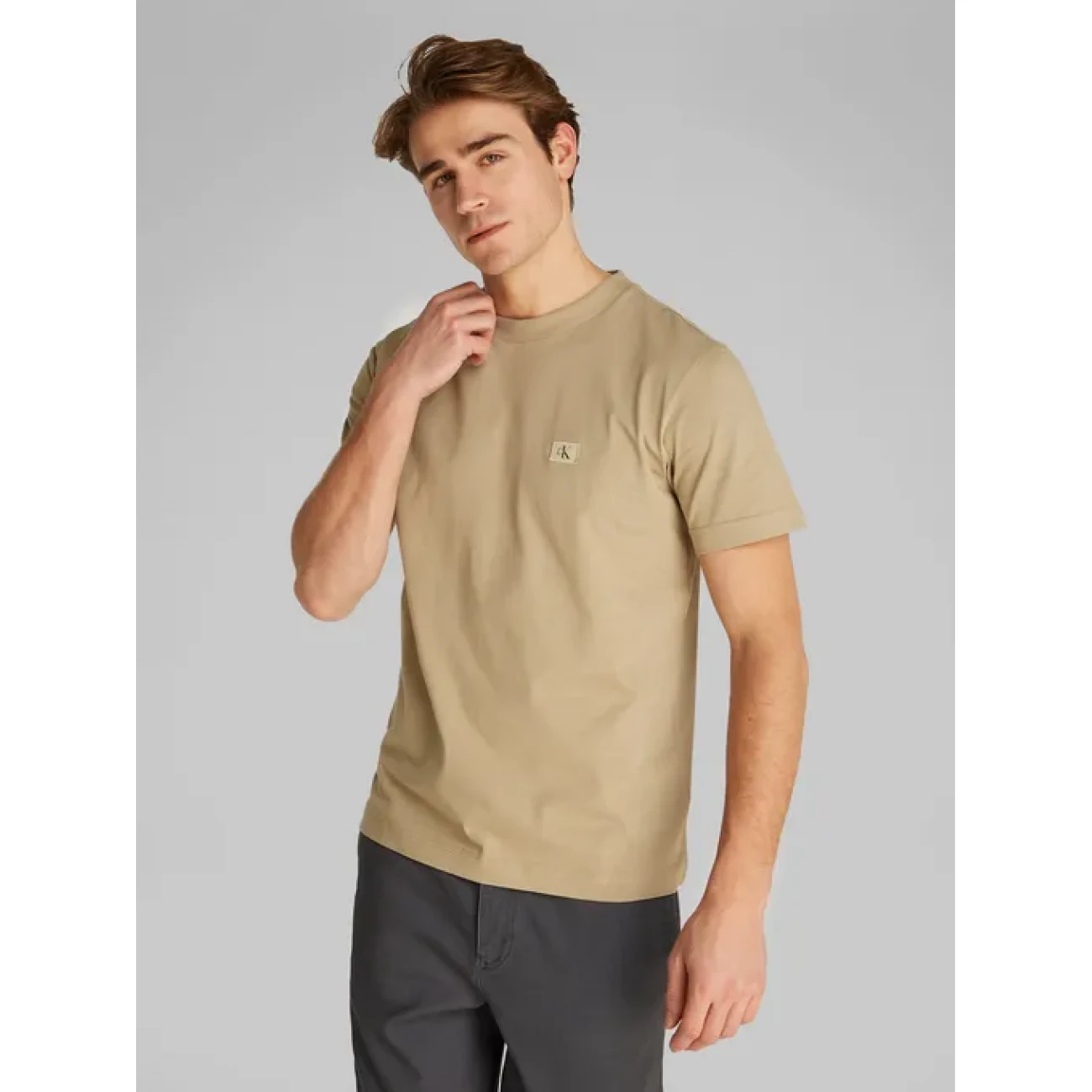 j30j327100hi0 Calvin Klein póló