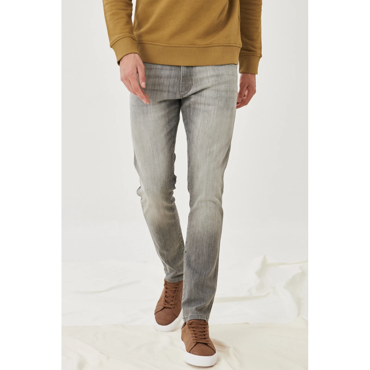 w18s2760s Wrangler Larston Silky Grey