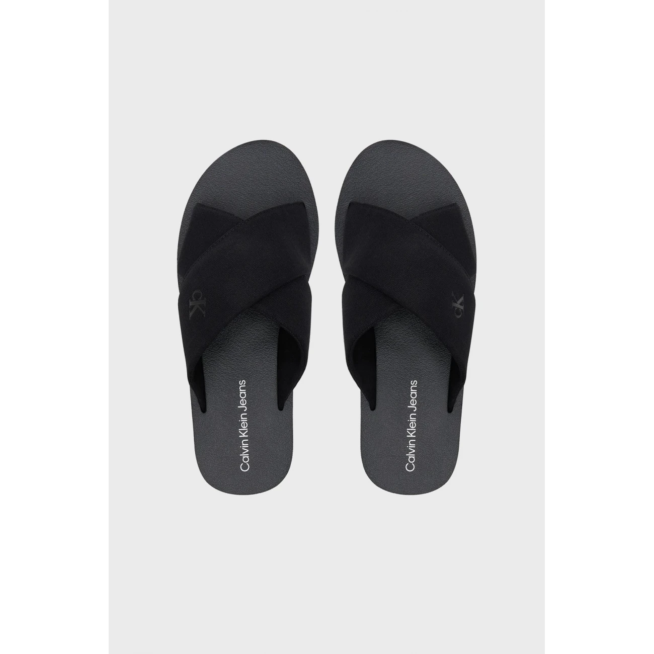 ym0ym012230gj Calvin Klein papucs
