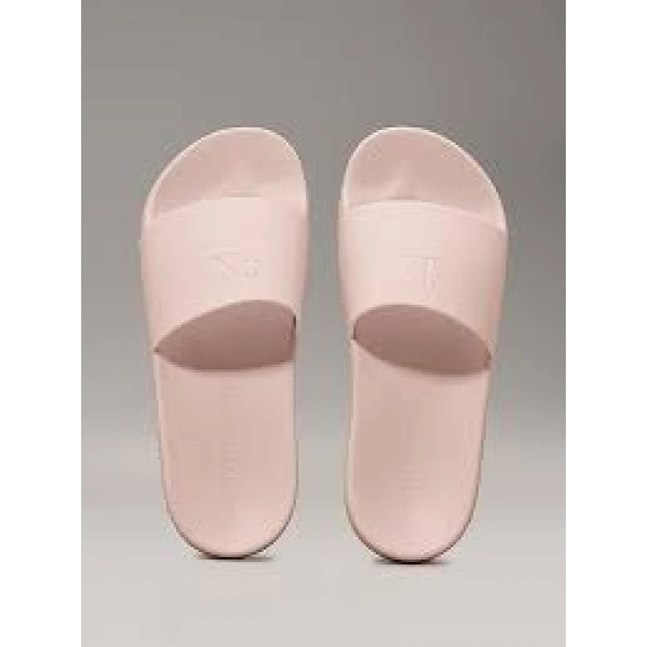 yw0yw01715vic Calvin Klein papucs